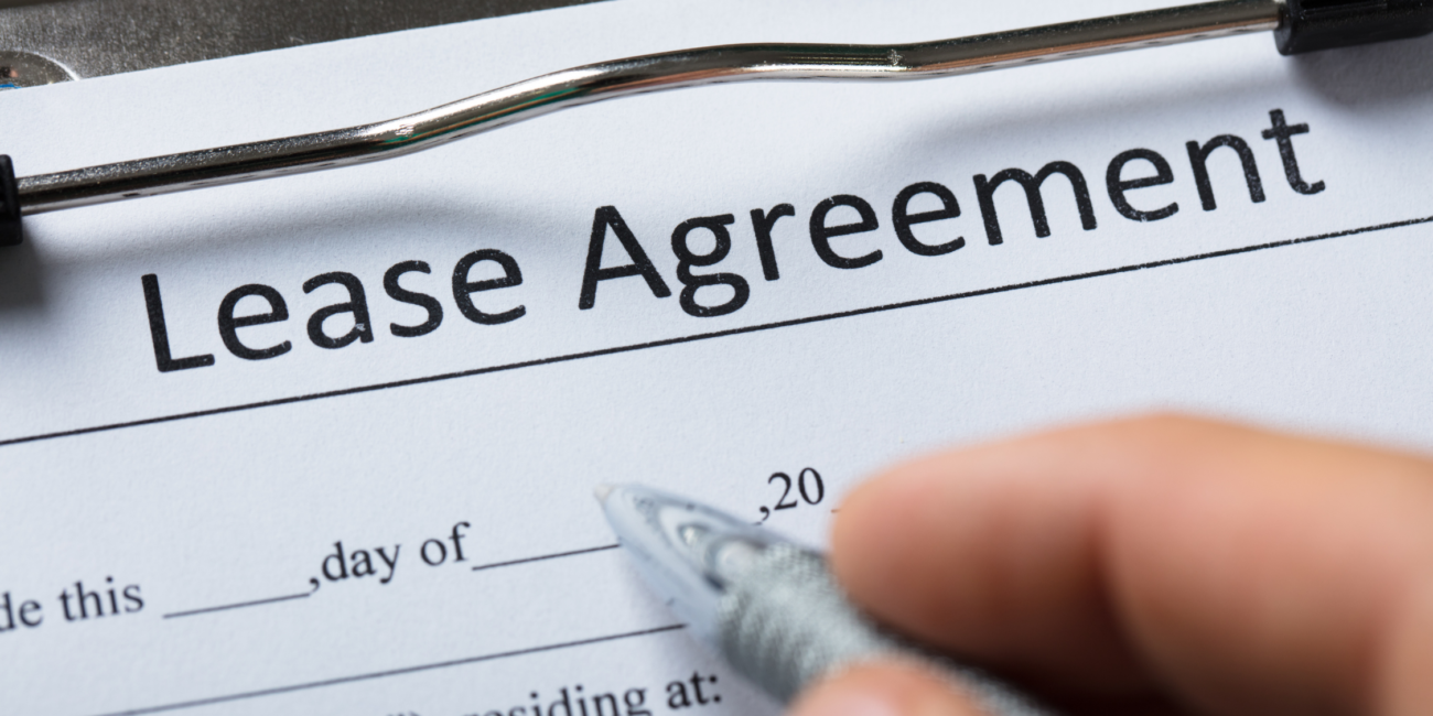 Signing Lease agreement essential clauses